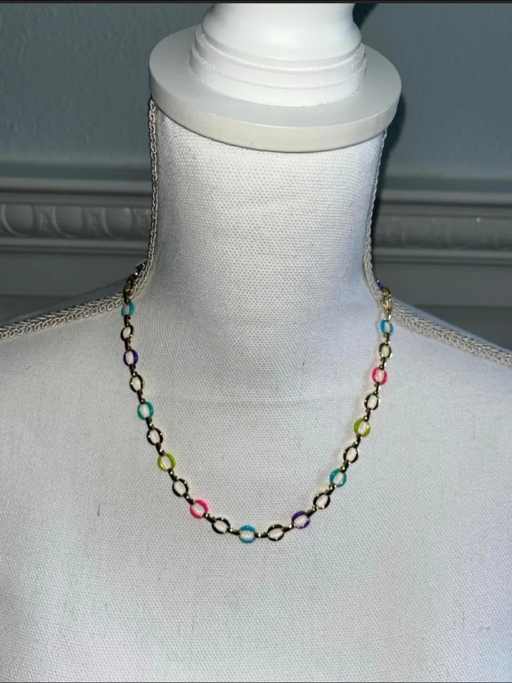 Kendra Scott Multicolor Link Chain Necklace - Pink Blue Green Purple Yellow